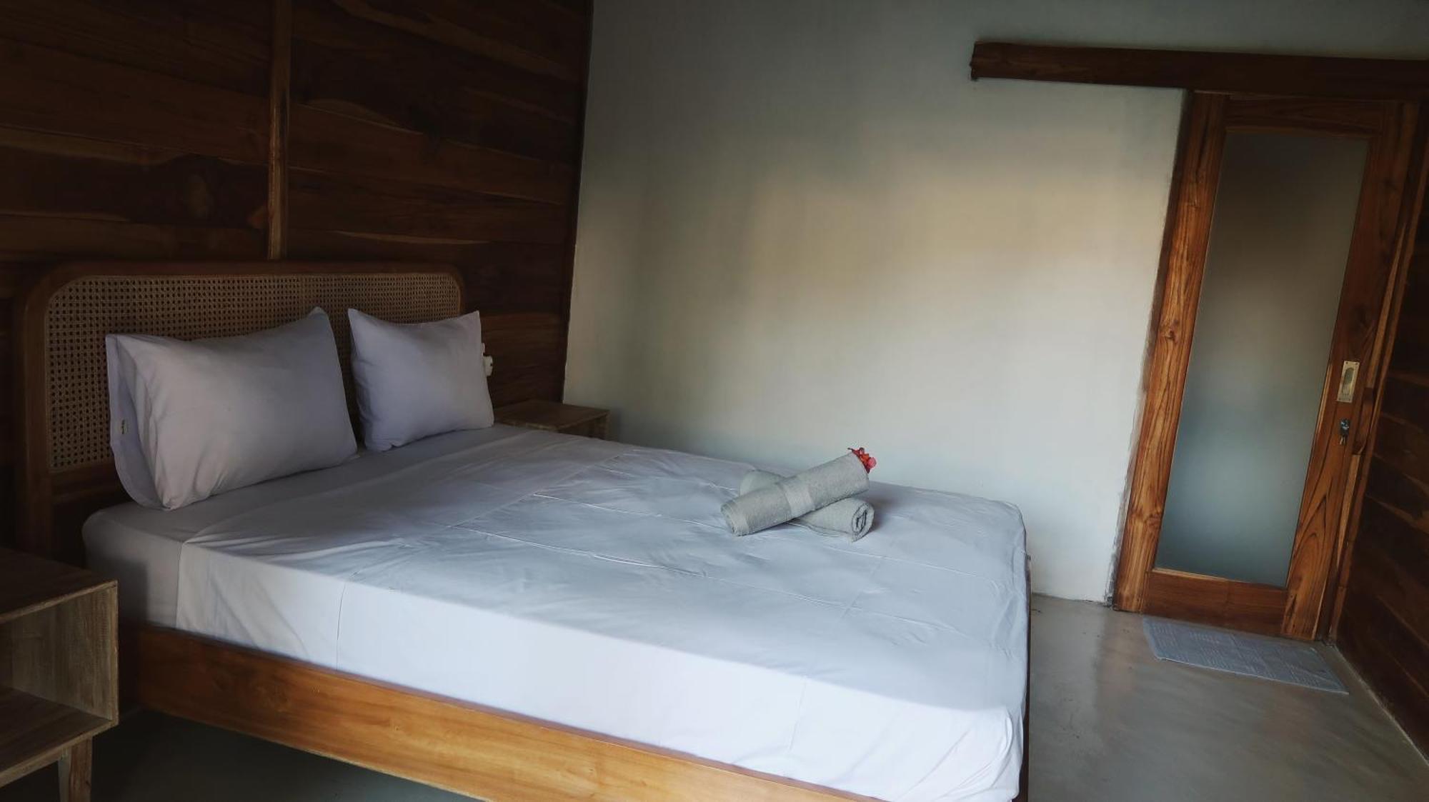 Kayu Cottage ギリ・トラワンガン エクステリア 写真