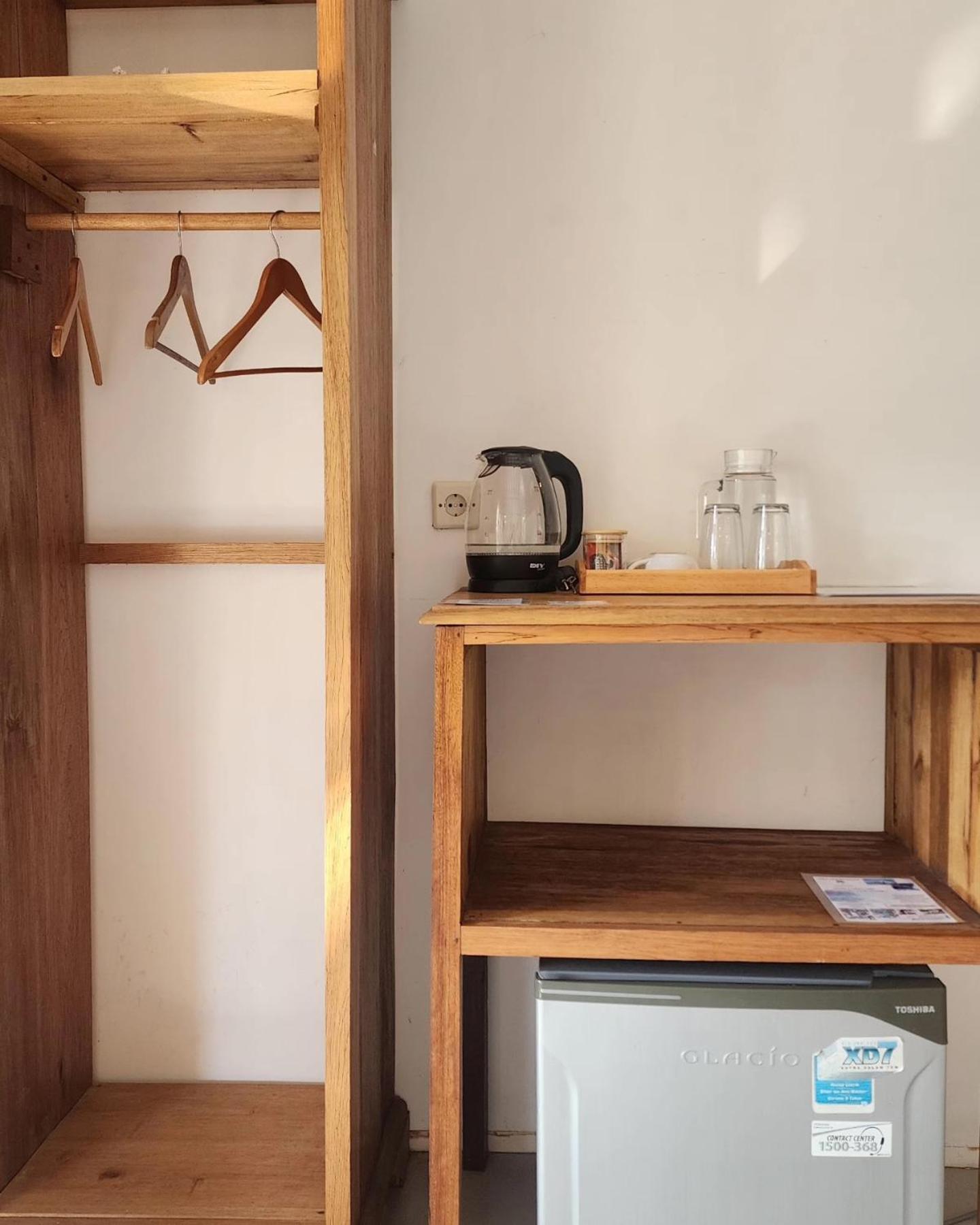 Kayu Cottage ギリ・トラワンガン エクステリア 写真